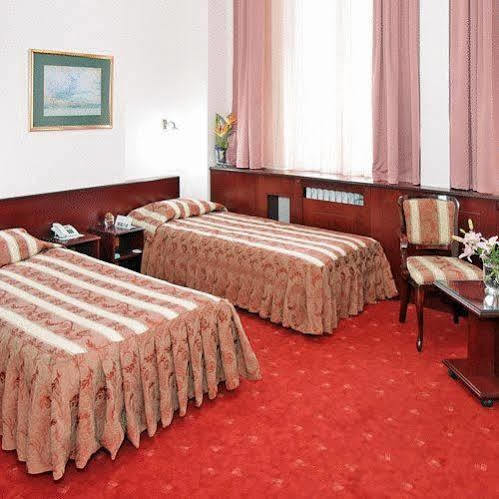 Palace Hotel Belgrade Extérieur photo